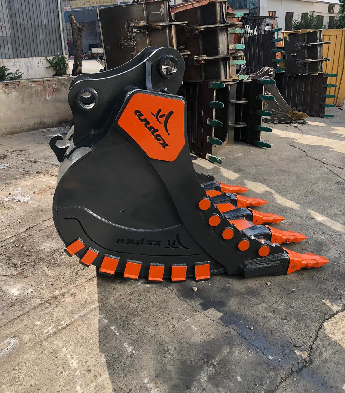 ANDOKS  - Implementos VOLVO undefined: foto 1