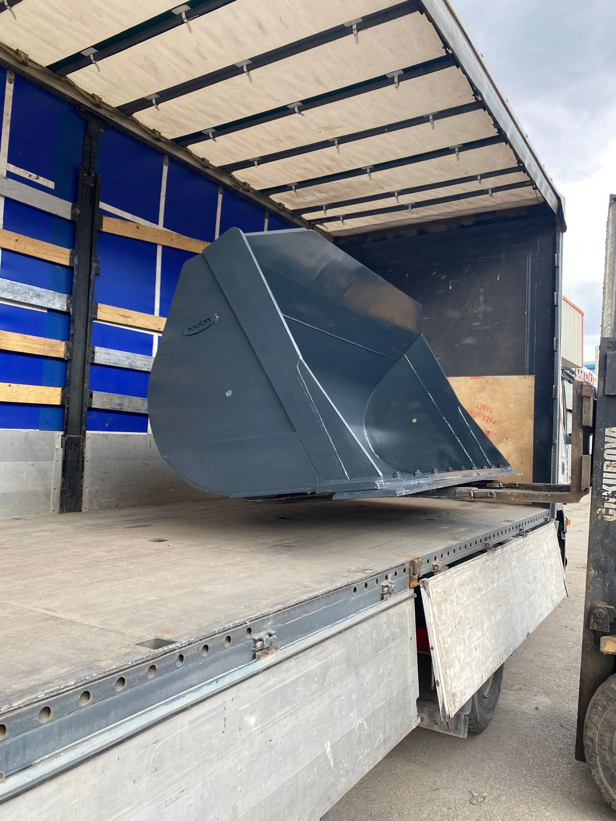 ANDOKS  - Implementos VOLVO undefined: foto 24