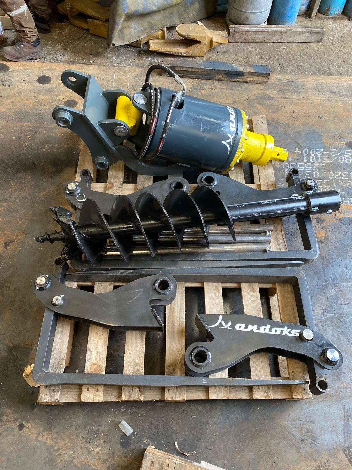 ANDOKS  - Implementos VOLVO undefined: foto 50