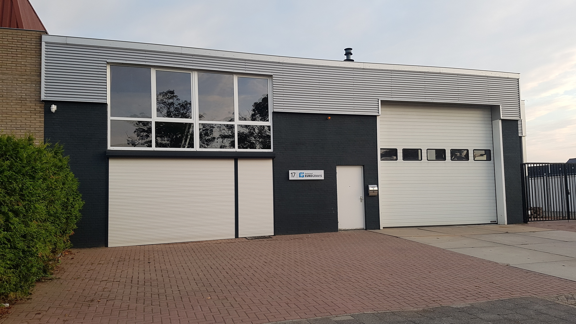 EUROGRAVIS NEDERLAND - Piezas de recambio MERCEDES-BENZ undefined: foto 1