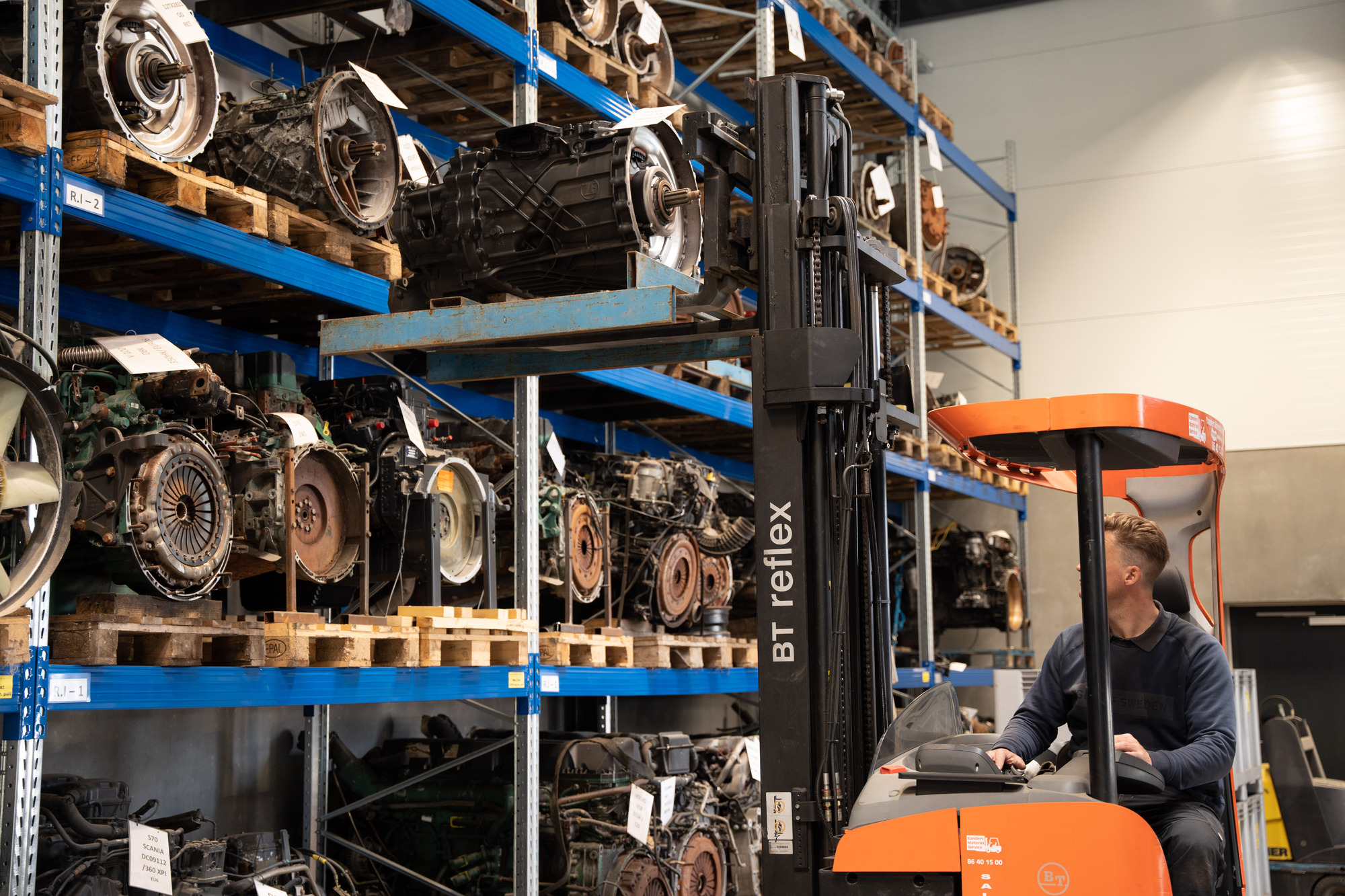 KNL TRUCKPARTS ApS - Maquinaria de construcción - Dinamarca undefined: foto 5