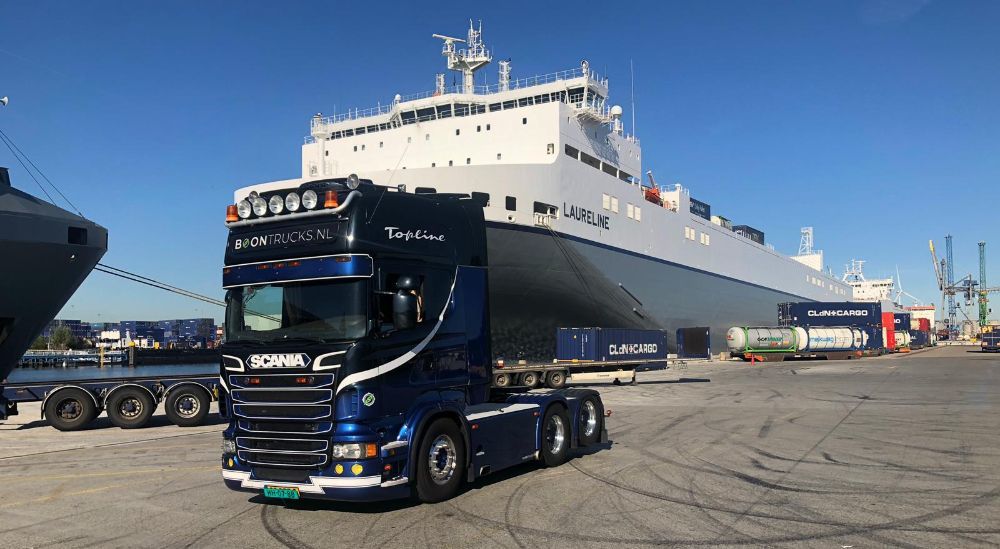 Louis Boon Trucks & Trailers BV - anuncios sobre venta undefined: foto 5
