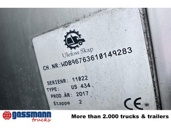 Camión caja cerrada Mercedes-Benz Atego 1330 4x4, Iso-Koffer mit Heizung und LBW: foto 3