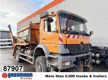 Camión portacontenedor de cadenas MERCEDES-BENZ Atego 1828