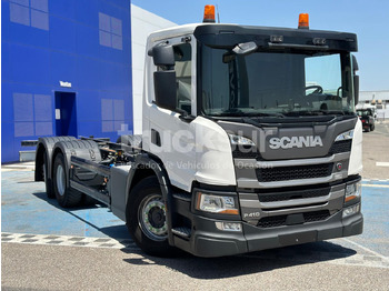 Camión chasis SCANIA P 410