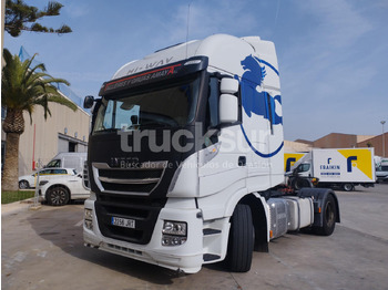 Cabeza tractora IVECO