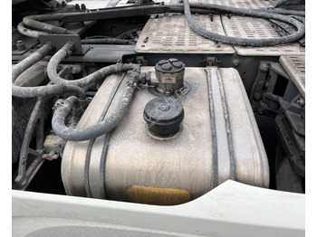 Cabeza tractora DAF XF 480: foto 5