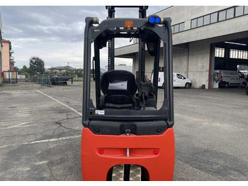 Carretilla elevadora eléctrica Linde E 14-02 (3000 ore lavoro): foto 3
