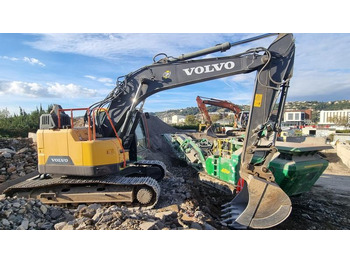 Excavadora de cadenas VOLVO ECR235
