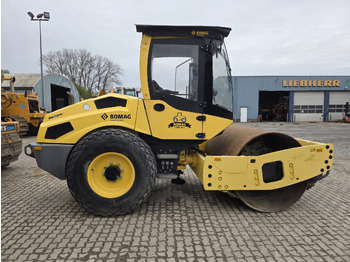 Compactador BOMAG BW177D-5: foto 4