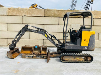 Miniexcavadora VOLVO EC18C