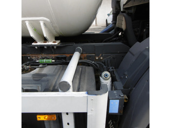 Camión cisterna para transporte de gas IVECO 130.24 LPG GAS Tank: foto 5