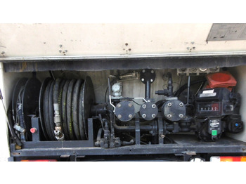 Camión cisterna para transporte de gas IVECO 130.24 LPG GAS Tank: foto 3