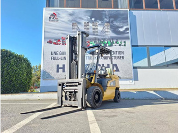 Carretilla elevadora de gas CATERPILLAR GP