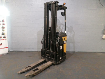 Apilador CATERPILLAR