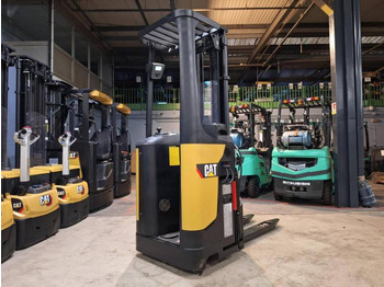 Apilador CATERPILLAR