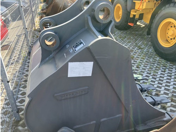 Retroexcavadora Volvo Tieflöffel mit Zähnen - Festanbau: foto 3