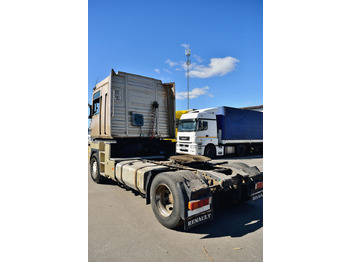 Cabeza tractora RENAULT Magnum 440: foto 5