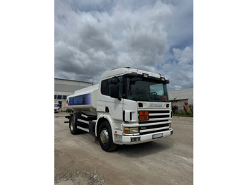 Camión cisterna SCANIA P94