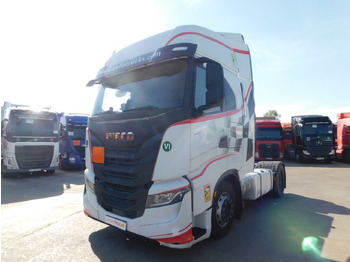 Cabeza tractora IVECO