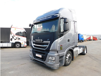 Cabeza tractora IVECO