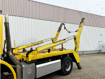 Camión portacontenedor de cadenas Mercedes-Benz Axor 1833 K 4x2 Axor 1833 K 4x2, Gergen TAK 20 Tele-Absetzer: foto 2