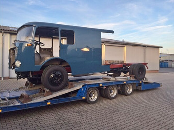 Camión portavehículos MERCEDES-BENZ LP 710