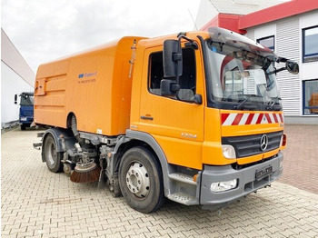 Camión MERCEDES-BENZ Atego 1324