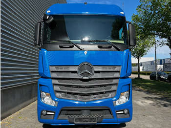 Cabeza tractora Mercedes-Benz Actros 1843 / Retarder / Hydarulic / ADR: foto 4 Cabeza tractora Mercedes-Benz Actros 1843 / Retarder / Hydarulic / ADR: foto 4
