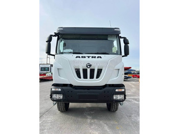 Camión chasis IVECO Astra