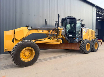 Grader CATERPILLAR 140M