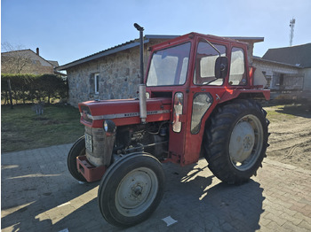 Tractor MASSEY FERGUSON 100 series