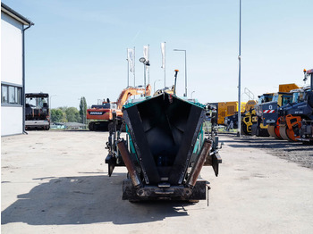 Pavimentadora de asfalto VÖGELE SUPER 800-3i: foto 3