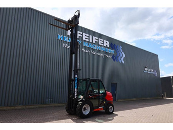 Carretilla todo terreno Manitou MC30-4 Valid Inspection, *Guarantee, Diesel, 4x4 D: foto 3 Carretilla todo terreno Manitou MC30-4 Valid Inspection, *Guarantee, Diesel, 4x4 D: foto 3