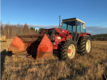 Tractor INTERNATIONAL