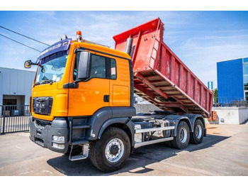 Camión volquete MAN TGS 33.440