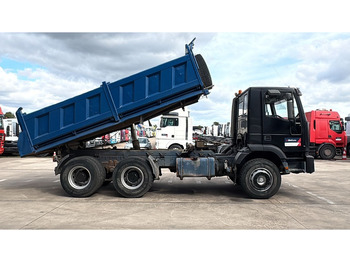 Leasing de Iveco Eurotrakker 260 E 34 (POMPE MANUELLE / MANUAL PUMP / MANUAL GEARBOX / BOITE MANUELLE / LAMES) Iveco Eurotrakker 260 E 34 (POMPE MANUELLE / MANUAL PUMP / MANUAL GEARBOX / BOITE MANUELLE / LAMES): foto 3