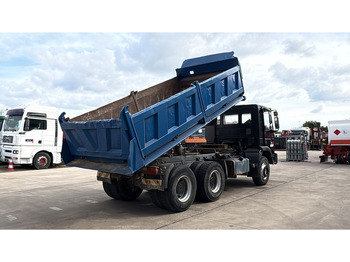Leasing de Iveco Eurotrakker 260 E 34 (POMPE MANUELLE / MANUAL PUMP / MANUAL GEARBOX / BOITE MANUELLE / LAMES) Iveco Eurotrakker 260 E 34 (POMPE MANUELLE / MANUAL PUMP / MANUAL GEARBOX / BOITE MANUELLE / LAMES): foto 4