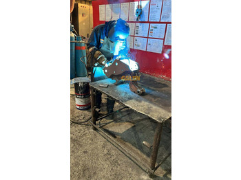 Cazo para excavadora para Miniexcavadora CATERPILLAR 305 Mini Excavator Bucket: foto 5 Cazo para excavadora para Miniexcavadora CATERPILLAR 305 Mini Excavator Bucket: foto 5