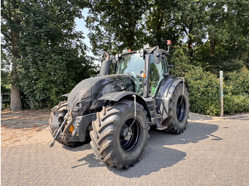 Tractor VALTRA T214
