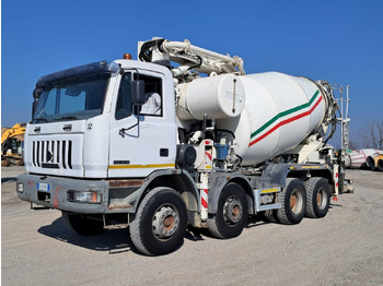 Camión hormigonera con bomba IVECO Astra