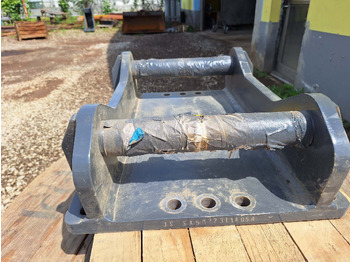 Acoplamiento rápido Breaker BAT140 attachment plate S60  for hydraulic breaker: foto 3