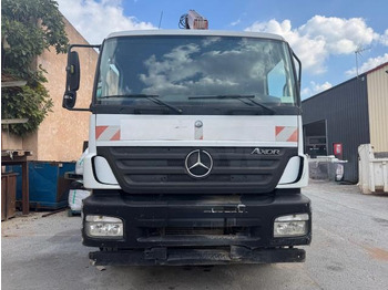Camión volquete, Camión grúa Mercedes AXOR 1828 BENNE GRUE FASSI: foto 2