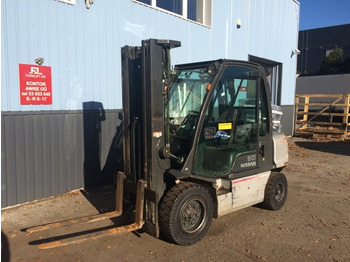 Carretilla elevadora diésel NISSAN