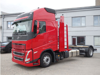 Camión portavehículos VOLVO FH13