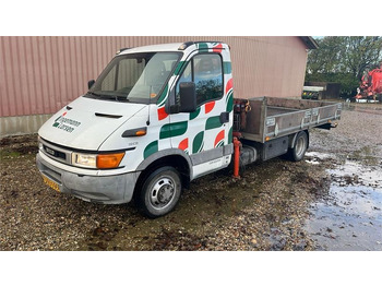 Camión caja abierta IVECO Daily 35c11