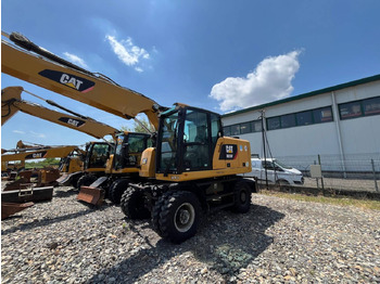 Excavadora de ruedas CATERPILLAR M318F