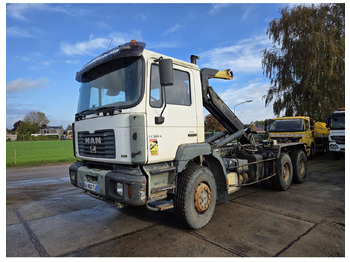 Camión multibasculante MAN