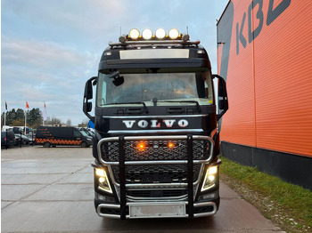 Cabeza tractora Volvo FH 16 750 6x4 GCW 80 ton / RETARDER / HYDRAULICS / TANDEM AXLE LIFT: foto 3 Cabeza tractora Volvo FH 16 750 6x4 GCW 80 ton / RETARDER / HYDRAULICS / TANDEM AXLE LIFT: foto 3