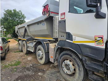 Camión volquete RENAULT C